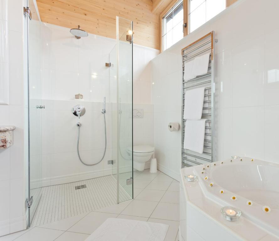 Hotel Laerchenhof Natur Seefeld in Tirol Rom bilde