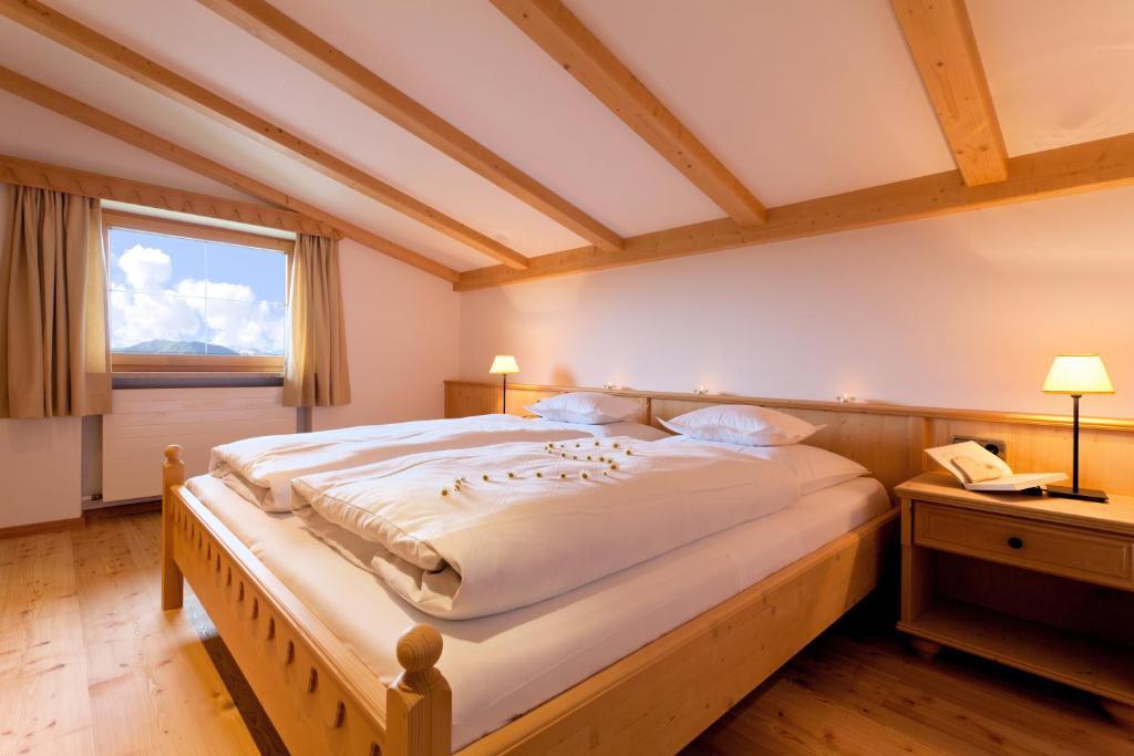 Hotel Laerchenhof Natur Seefeld in Tirol Rom bilde